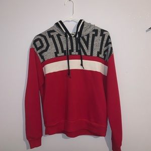 Vs pink hoodie with fleece inside